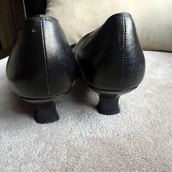 Stuart Weitzman Black Leather Front Lace Up Kitten Heel Pump Women 7 N Narrow - Picture 9 of 15